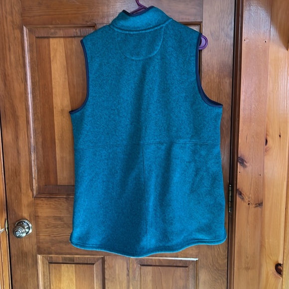 LL Bean Women's Blue/Green Sweater Fleece Long Vest Size XL - Picture 2 of 4